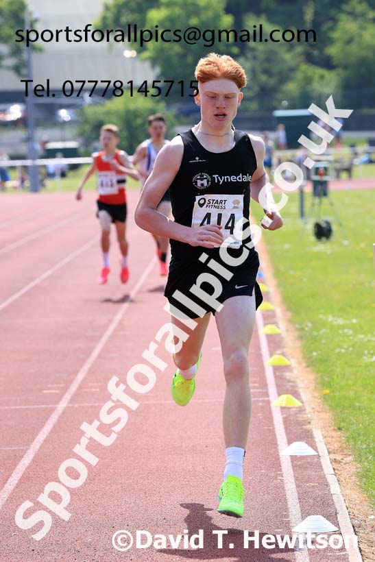 Mens Under-17s 800 metres 2024 North Eastern Track and Field Champs., Middlesbrough.  Photo: David T. Hewitson/Sports for All Pics